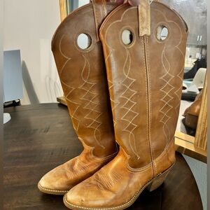 vintage cowgirl/ cowboy western boots